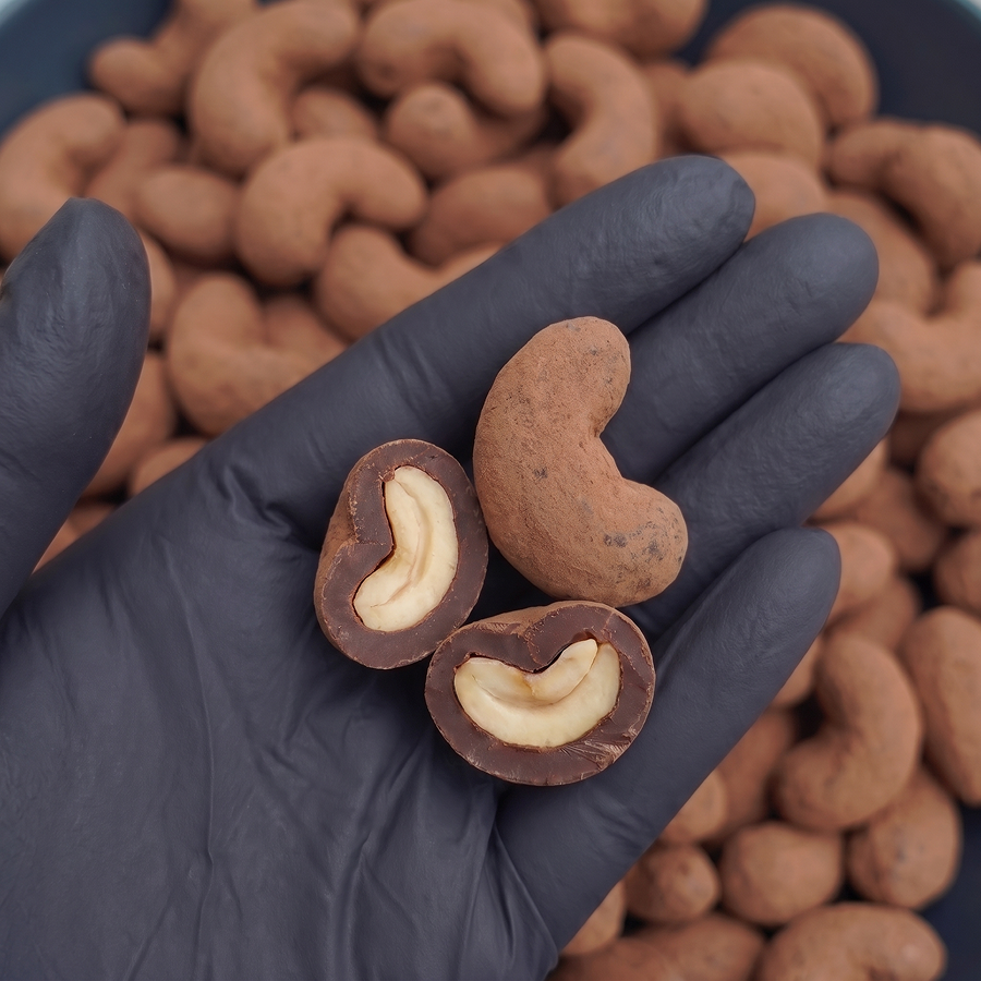 80% Dark Chocolate covered Cashews - 30g