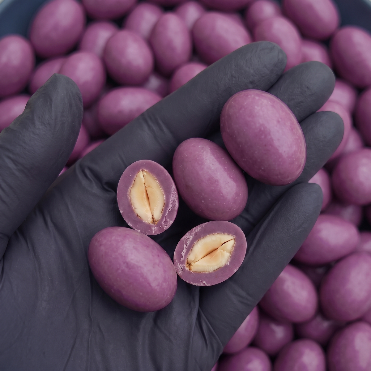 Taro Chocolate covered Peanuts - 30g